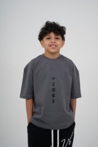 Vibes Rich Man Grey Tee